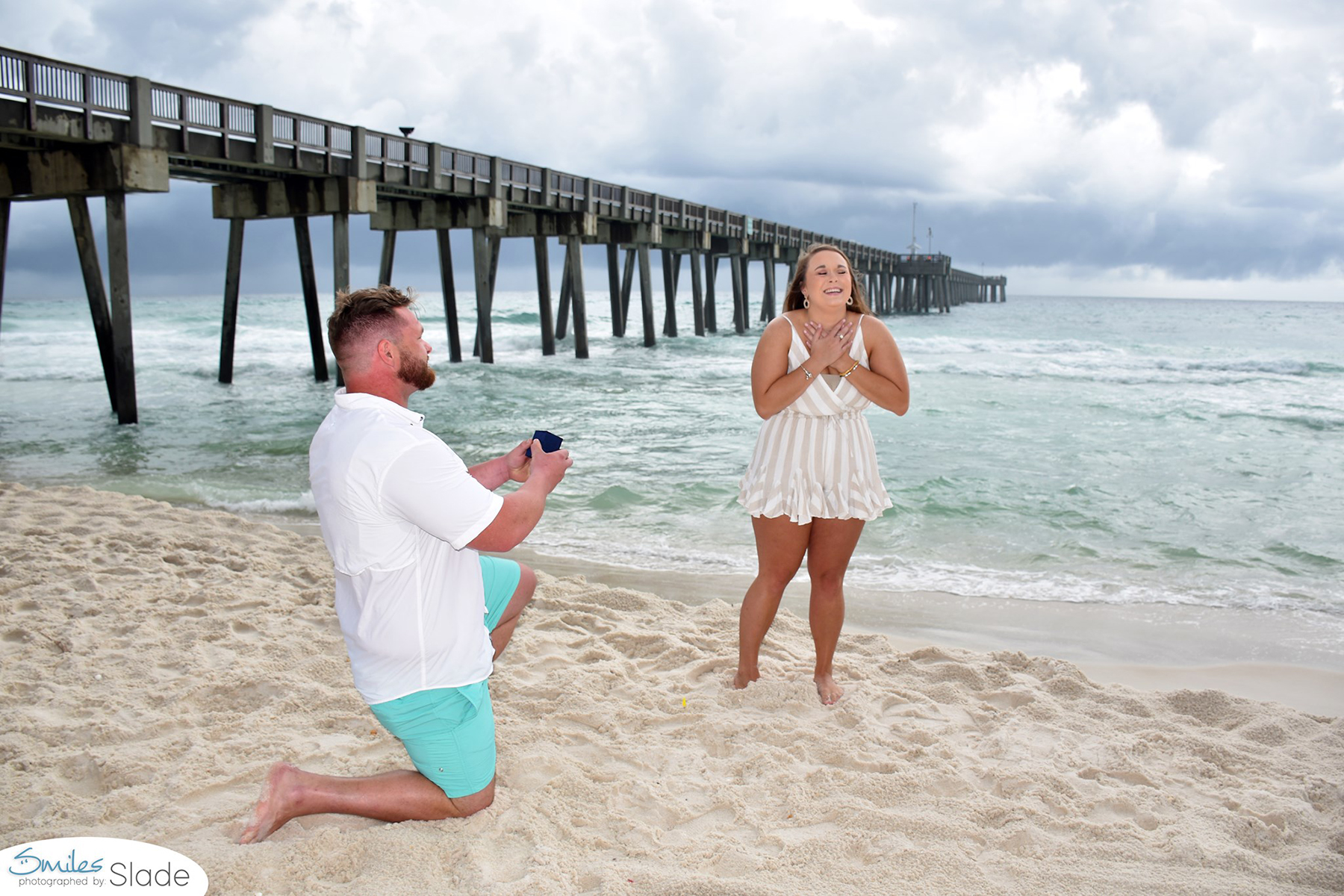 Panama City Beach photographer capture surprise proposal at the pier.